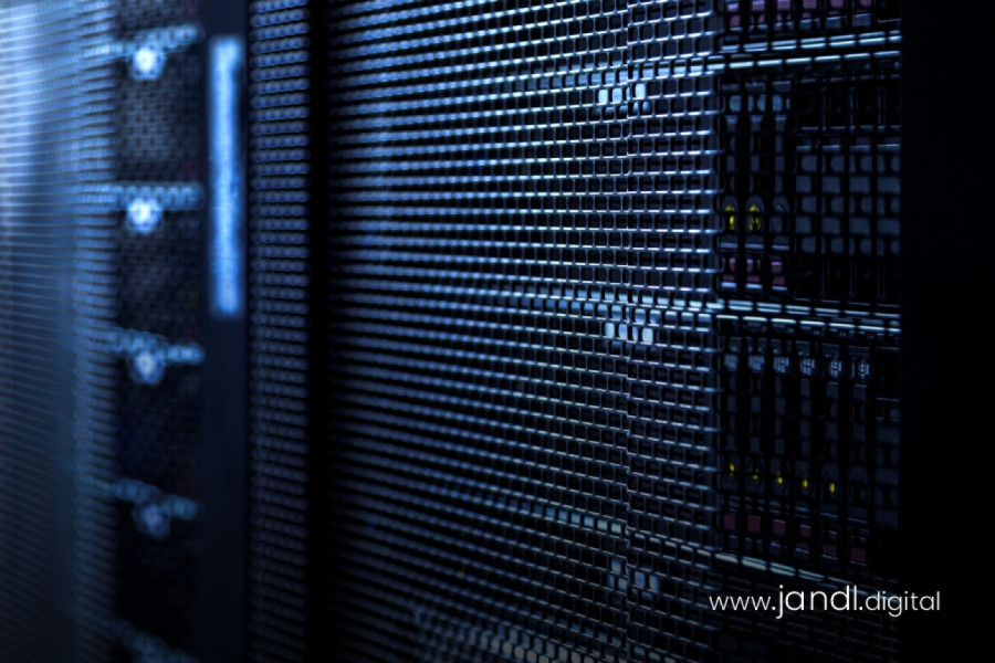 Lost in the Microsoft 365 Maze? Here’s How to Untangle the Muddle